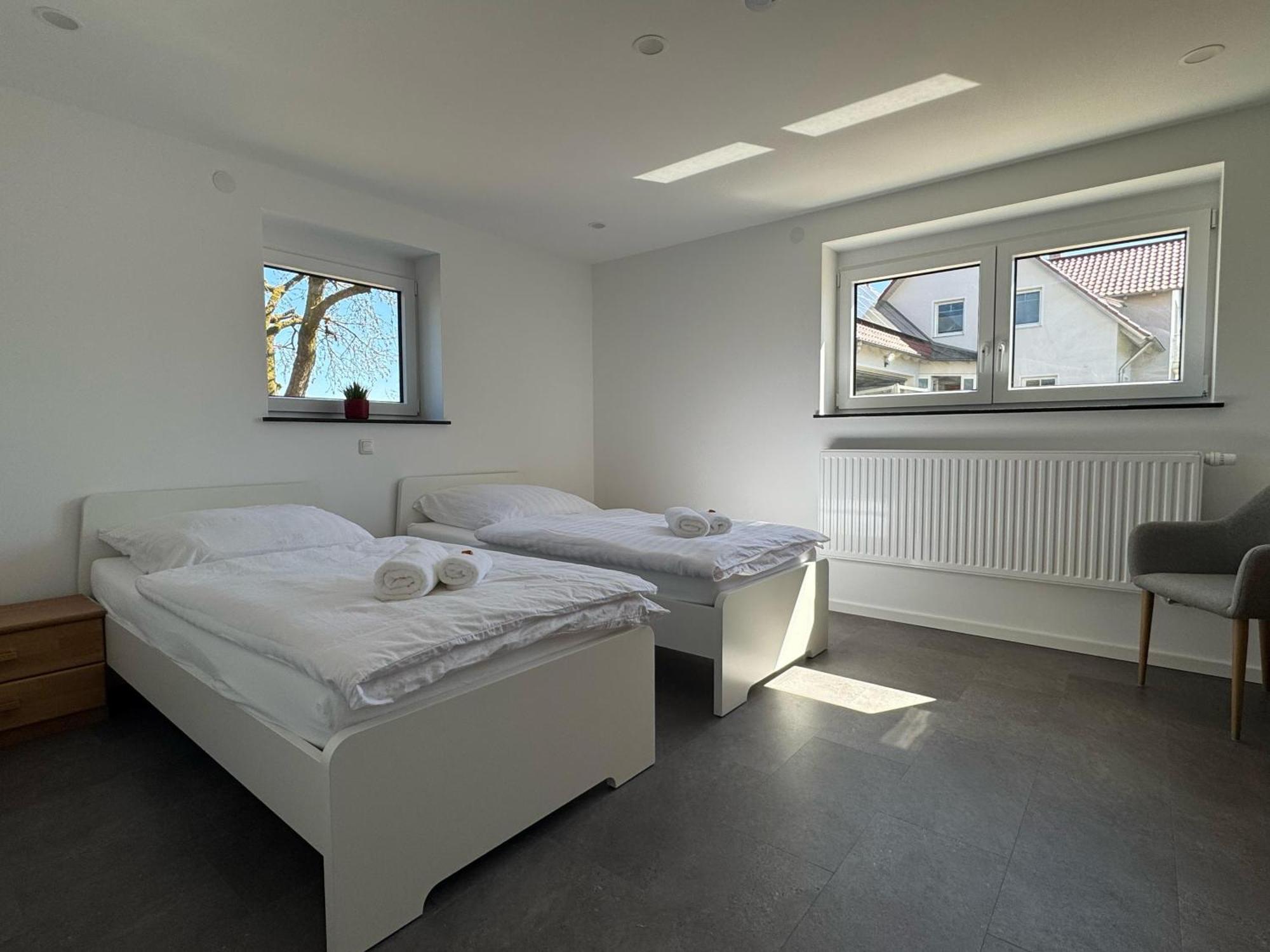 W&P Living Wohnung Mit Ausblick - Parkplatz Biberbach  Luaran gambar